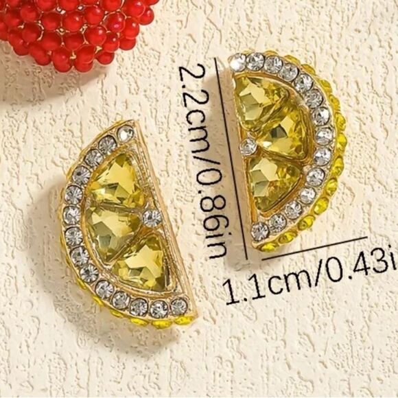 🍋 Betsey Johnson sparkling crystal lemon wedge earrings 🍋 - Picture 3 of 7